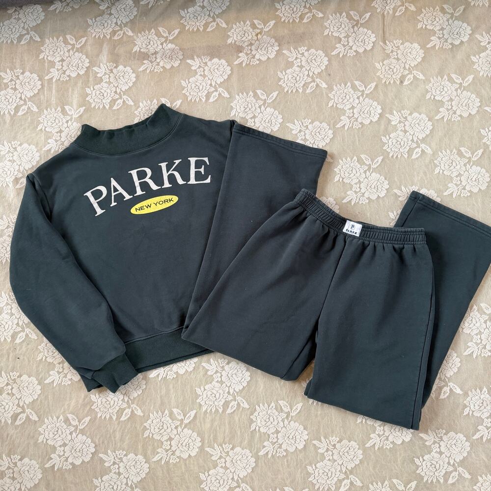 Parke New York Sweatshirt + Sweatpants Set